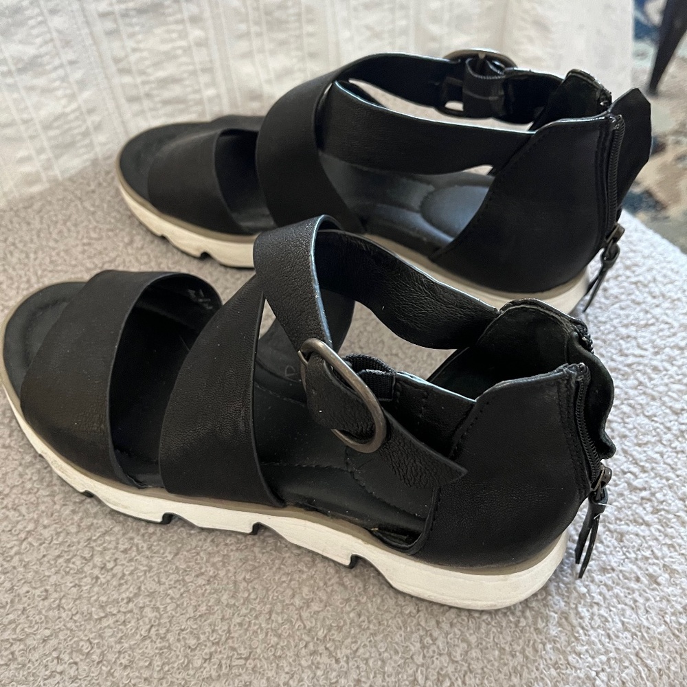 Sofft "Mackenna" sandals, black, size 8